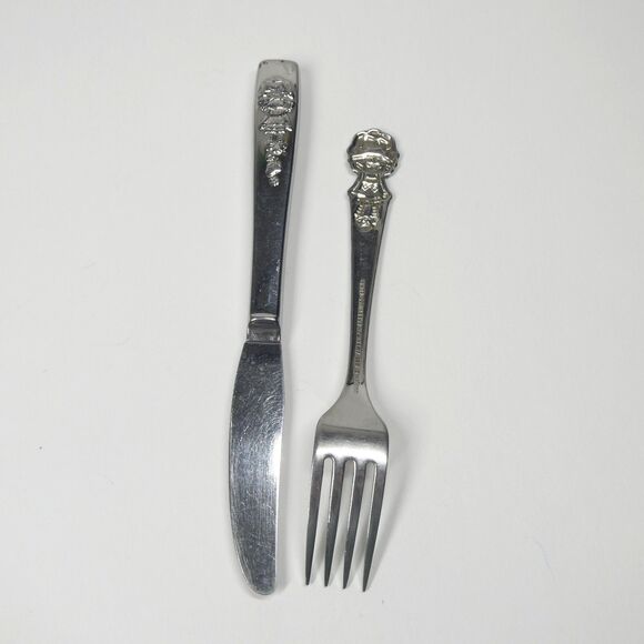 Strawberry Shortcake Child’s Knife & Fork Flatware Stainless Oneida 1982 Vintage - Picture 4 of 6